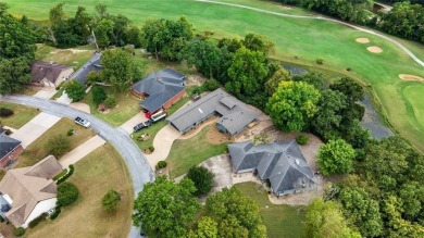 Completely remodeled and move in ready: 3 Lundy Lane offers on Bella Vista Country Club - Kingswood in Arkansas - for sale on GolfHomes.com, golf home, golf lot