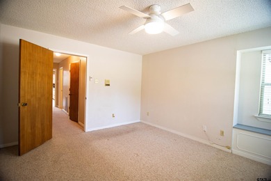 Lakefront classic! Brick ranch style home is ready for on Holly Lake Ranch Golf Club in Texas - for sale on GolfHomes.com, golf home, golf lot