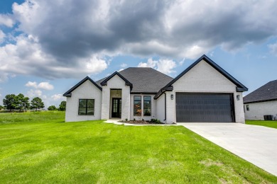 Beautiful New Construction Home Near Paragould Country Club on Paragould Country Club in Arkansas - for sale on GolfHomes.com, golf home, golf lot