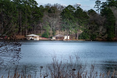 Lakefront classic! Brick ranch style home is ready for on Holly Lake Ranch Golf Club in Texas - for sale on GolfHomes.com, golf home, golf lot