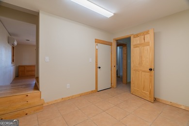 This beautifully updated, 4-bathroom and 3 bedrooms with another on White Path Golf Club in Georgia - for sale on GolfHomes.com, golf home, golf lot