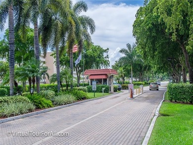 An oasis to call home, beautiful 2BA/2BA unit in perfect on Hollybrook Golf and Tennis Club  in Florida - for sale on GolfHomes.com, golf home, golf lot