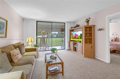 Beautiful 2 bed 2 bath unit in The Palms of Deer Creek located on Deer Creek Golf Club in Florida - for sale on GolfHomes.com, golf home, golf lot