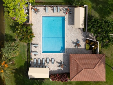 Gorgeous and fully updated WATERFRONT, lake view, corner unit in on Boca Lago Golf and Country Club in Florida - for sale on GolfHomes.com, golf home, golf lot