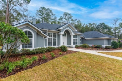 Move right in and start living the dream in this beautifully on Haile Plantation Golf and Country Club in Florida - for sale on GolfHomes.com, golf home, golf lot