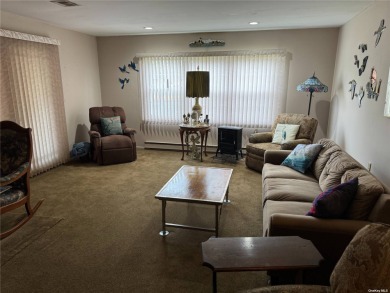 Very nice Regency end unit. Largest Condo in Leisure Village on Leisure Village Golf Course in New York - for sale on GolfHomes.com, golf home, golf lot