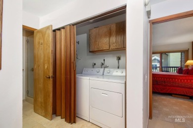 Fully furnished, 2BD/2BA condo in Elkhorn@ Sun Valley. Features on Elkhorn Golf Club in Idaho - for sale on GolfHomes.com, golf home, golf lot