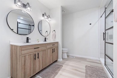 Stunning, move-in ready and walking distance from outdoor on Bella Vista Country Club and Golf Course in Arkansas - for sale on GolfHomes.com, golf home, golf lot