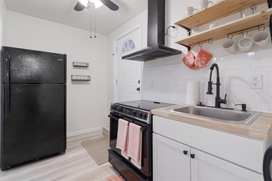 Stunning, move-in ready and walking distance from outdoor on Bella Vista Country Club and Golf Course in Arkansas - for sale on GolfHomes.com, golf home, golf lot