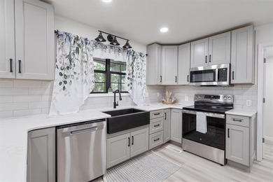 Stunning, move-in ready and walking distance from outdoor on Bella Vista Country Club and Golf Course in Arkansas - for sale on GolfHomes.com, golf home, golf lot