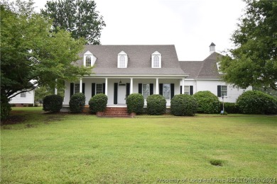 This Beautiful 2-story, 4-bedroom, and 2.5-bathroom home has on Baywood Golf Club in North Carolina - for sale on GolfHomes.com, golf home, golf lot