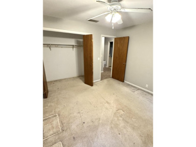 This adorable 3 bed/2 bath townhome has a fantastic long-term on DeSoto Golf Course in Arkansas - for sale on GolfHomes.com, golf home, golf lot