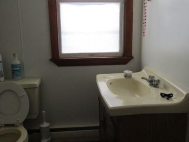 APPROVED SHORT SALE PRICE: $71250
Bring your toolbox! Cape on Hillcrest Golf Club in Maine - for sale on GolfHomes.com, golf home, golf lot