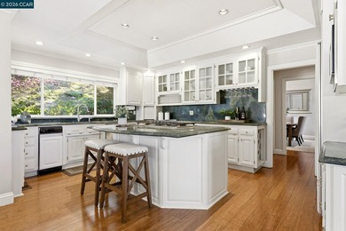 Expansive 5-bedroom custom Northgate home set on 1.81 acres with on Boundary Oak Golf Course in California - for sale on GolfHomes.com, golf home, golf lot