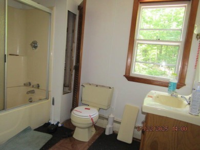 APPROVED SHORT SALE PRICE: $71250
Bring your toolbox! Cape on Hillcrest Golf Club in Maine - for sale on GolfHomes.com, golf home, golf lot