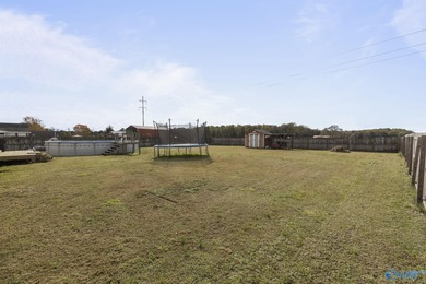 *Location Location Location!* Full brick home on a large lot on Southern Gayles Golf Community in Alabama - for sale on GolfHomes.com, golf home, golf lot