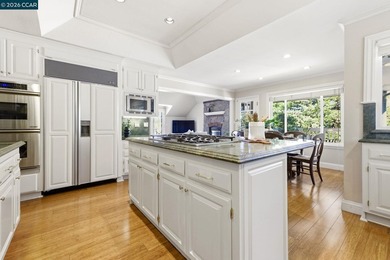 Expansive 5-bedroom custom Northgate home set on 1.81 acres with on Boundary Oak Golf Course in California - for sale on GolfHomes.com, golf home, golf lot