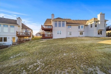 Welcome to this beautifully renovated townhome, perfectly on Teetering Rocks Links in Missouri - for sale on GolfHomes.com, golf home, golf lot