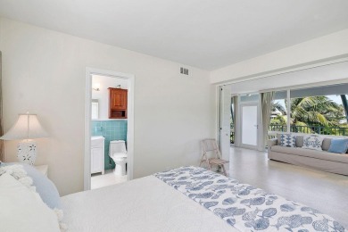 Experience mid-century modern charm in this cozy 1-bed, 1-bath on  in Florida - for sale on GolfHomes.com, golf home, golf lot