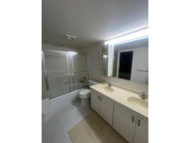 GATE COMMUNITY, 2 LARGE BEDROOMS WITH 2 FULL BATHS CONDO, SOLD on Wynmoor Golf Course in Florida - for sale on GolfHomes.com, golf home, golf lot