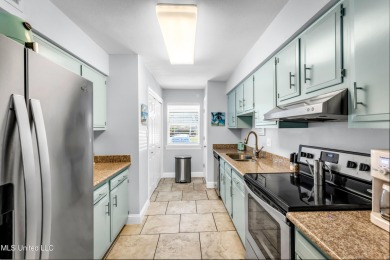 Beautifully Maintained Townhome on the 18th Hole of Cardinal on Diamondhead Country Club in Mississippi - for sale on GolfHomes.com, golf home, golf lot