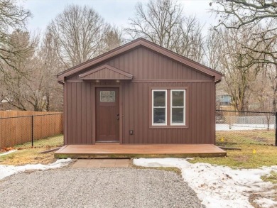 Step into subtle elegance when you open the door to this on Fairview Golf Club in Missouri - for sale on GolfHomes.com, golf home, golf lot