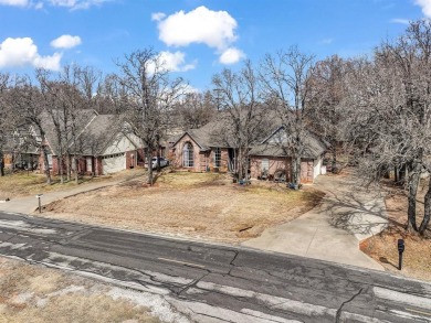 A relaxing Country Club lifestyle is waiting for you! This on Pecan Plantation Country Club in Texas - for sale on GolfHomes.com, golf home, golf lot