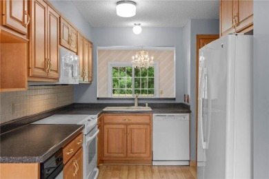Spacious  Unique Townhome on Bent Creek Golf Course--an on Bent Creek Golf Club in Minnesota - for sale on GolfHomes.com, golf home, golf lot