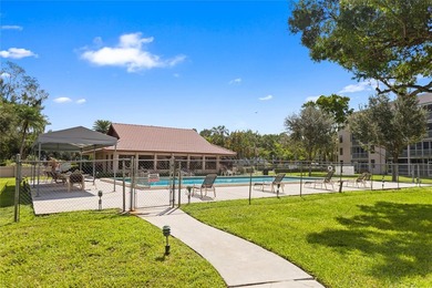 LOWEST PRICED THREE BEDROOM UNIT!! TOP SCHOOL DISTRICT! Spacious on  in Florida - for sale on GolfHomes.com, golf home, golf lot