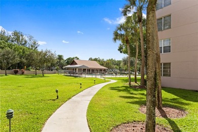 LOWEST PRICED THREE BEDROOM UNIT!! TOP SCHOOL DISTRICT! Spacious on  in Florida - for sale on GolfHomes.com, golf home, golf lot