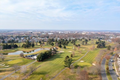 Newly renovated first floor condo with direct entry garage. The on Rossmoor Golf Club in New Jersey - for sale on GolfHomes.com, golf home, golf lot