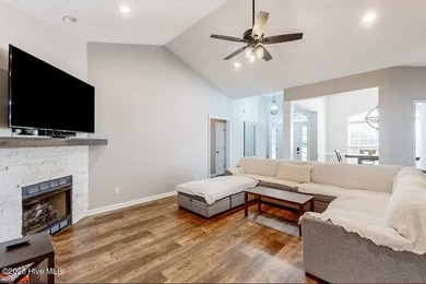 Looking for a beautifully remodeled home in the heart of on Meadowlands Golf Club in North Carolina - for sale on GolfHomes.com, golf home, golf lot