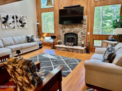 Immaculate move-in ready home in one of Lake Wallenpaupack's on Paupack Hills Golf and Country Club in Pennsylvania - for sale on GolfHomes.com, golf home, golf lot