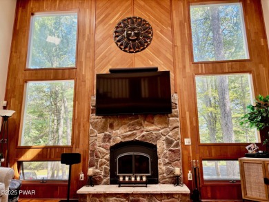 Immaculate move-in ready home in one of Lake Wallenpaupack's on Paupack Hills Golf and Country Club in Pennsylvania - for sale on GolfHomes.com, golf home, golf lot