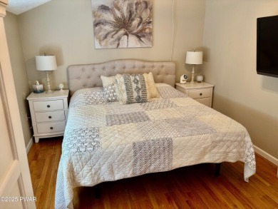 Immaculate move-in ready home in one of Lake Wallenpaupack's on Paupack Hills Golf and Country Club in Pennsylvania - for sale on GolfHomes.com, golf home, golf lot