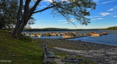 Immaculate move-in ready home in one of Lake Wallenpaupack's on Paupack Hills Golf and Country Club in Pennsylvania - for sale on GolfHomes.com, golf home, golf lot