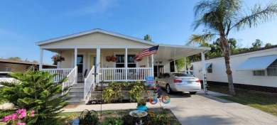 FLORIDA LIVING AT IT'S FINEST!!!  NO REPAIRS NEEDED! METICULOUS on Riverbend Golf and Country Club in Florida - for sale on GolfHomes.com, golf home, golf lot