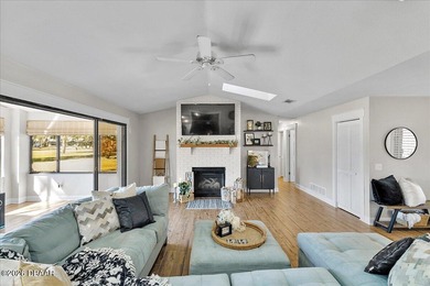 Welcome to this beautifully updated 3-bedroom, 2-bath on Spruce Creek Golf Club in Florida - for sale on GolfHomes.com, golf home, golf lot