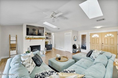 Welcome to this beautifully updated 3-bedroom, 2-bath on Spruce Creek Golf Club in Florida - for sale on GolfHomes.com, golf home, golf lot