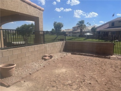 Enter into this lovely home with 3bedrooms, 2 baths, large on Chaparral Golf and Country Club in Arizona - for sale on GolfHomes.com, golf home, golf lot