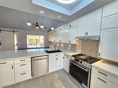 Completely remodeled townhouse in Sun City Summerlin! This 2-bed on Highland Falls Golf Club in Nevada - for sale on GolfHomes.com, golf home, golf lot