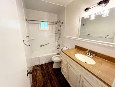 REFRESHED INTERIOR...LAKE COMMUNITY....CLOSE TO GOLF COURSE! on Diamond Hills Country Club in Arkansas - for sale on GolfHomes.com, golf home, golf lot
