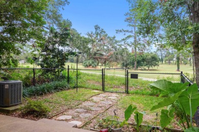 Come check out this quaint Townhouse nestled close to downtown on Hilaman Park Golf Course in Florida - for sale on GolfHomes.com, golf home, golf lot