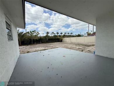Amazing Opportunity to own this House in Plantation, Move in on Fort Lauderdale Country Club in Florida - for sale on GolfHomes.com, golf home, golf lot