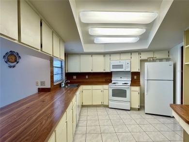 Under contract-accepting backup offers. Welcome to your future on Northdale Golf and Tennis Club in Florida - for sale on GolfHomes.com, golf home, golf lot
