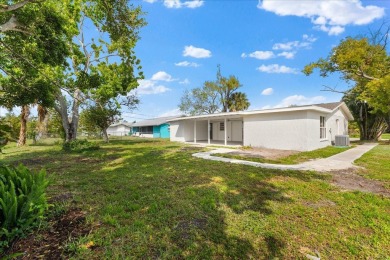 Enjoy the interactive 3D tour! Welcome to your newly renovated on Rotonda Golf and Country Club The Links Course in Florida - for sale on GolfHomes.com, golf home, golf lot