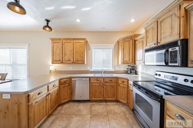 This beautiful 5-bedroom, 3-bathroom home is located in the on Sage Lakes Municipal Golf Course in Idaho - for sale on GolfHomes.com, golf home, golf lot