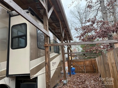 Here is an opportunity to hit the road and enjoy America with on The Tillery Tradition Country Club in North Carolina - for sale on GolfHomes.com, golf home, golf lot