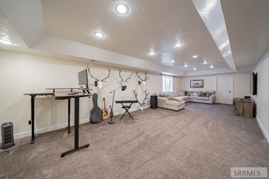 This beautiful 5-bedroom, 3-bathroom home is located in the on Sage Lakes Municipal Golf Course in Idaho - for sale on GolfHomes.com, golf home, golf lot