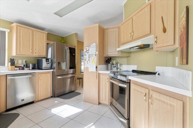*Savanna Club 55+ Community, Active & dynamic.* Don't miss this on Savanna Golf Club in Florida - for sale on GolfHomes.com, golf home, golf lot